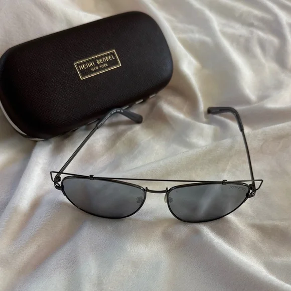 Henri Bendel Black Frame Sunglasses with Silver Lenses - Picture 4 of 5